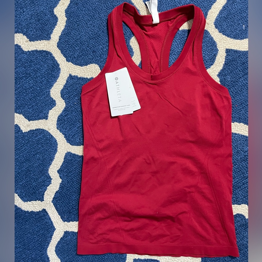 ATHLETA Momentum tank NWOT brick red size M
